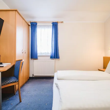 Gretl By S4y Krumpendorf