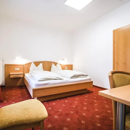 Gretl By S4y Hotell *