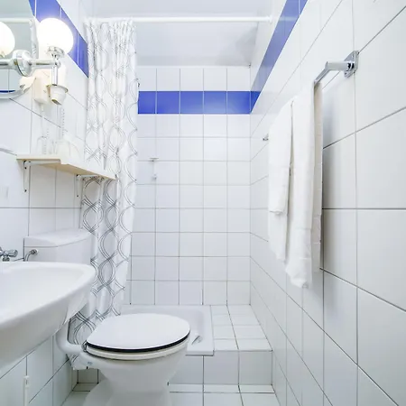 Gretl By S4y * Krumpendorf